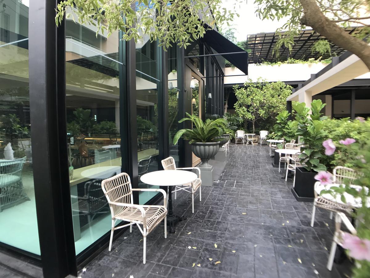 בנגקוק Patio Luxury Suites מראה חיצוני תמונה